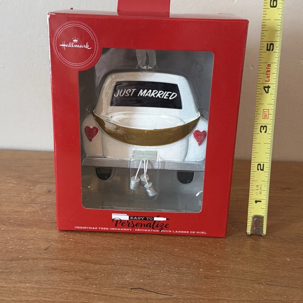Hallmark JUST MARRIED Car with Cans Ornament - New in Box - Easy to Personalize